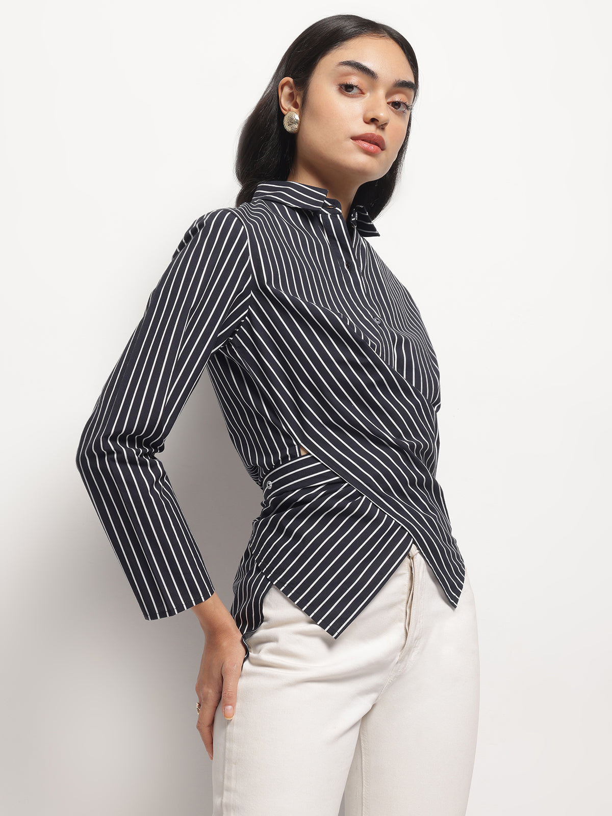 BLACK STRIPES SHIRT