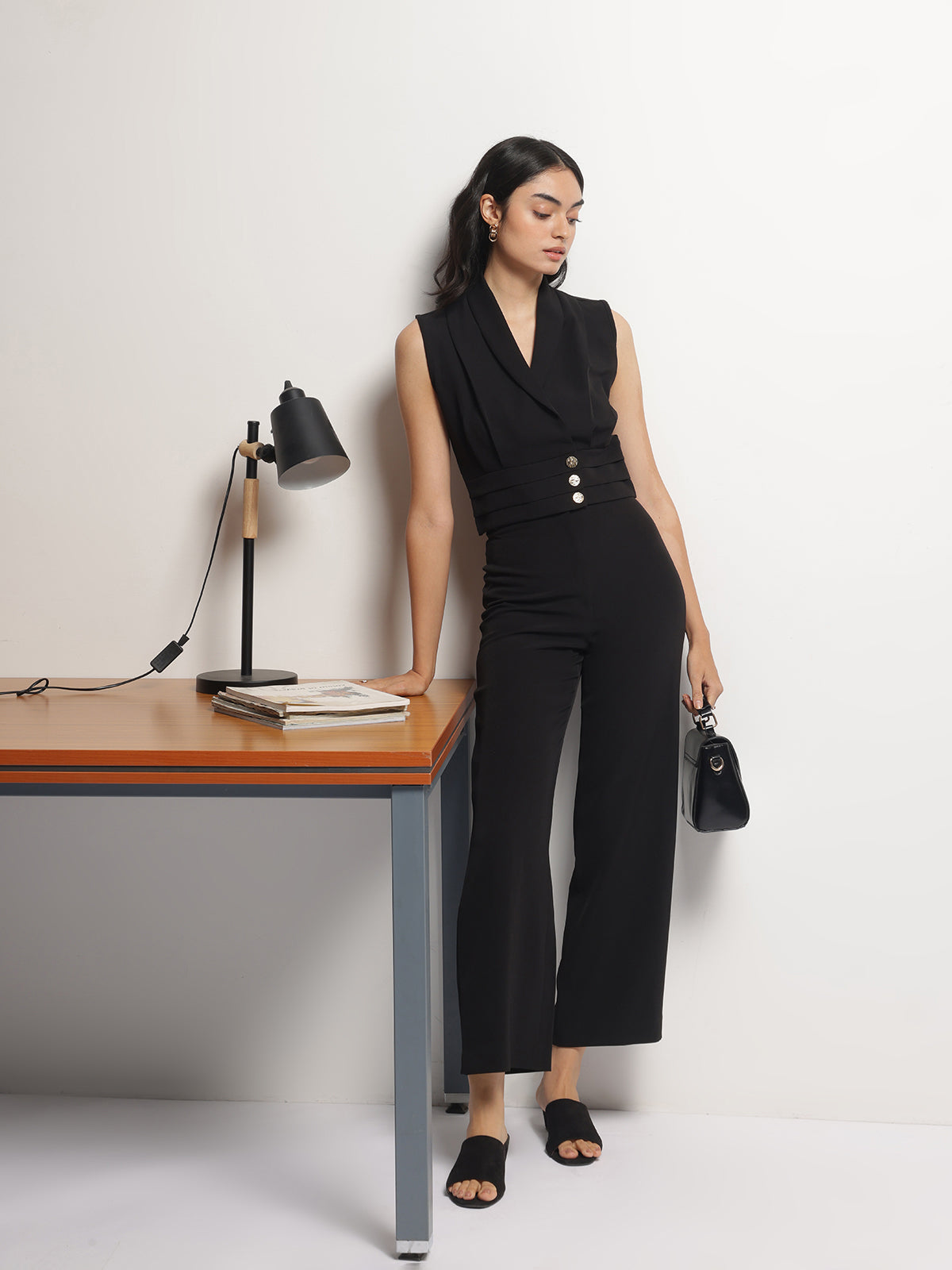 Business Formal Collared Sleeveless Waist