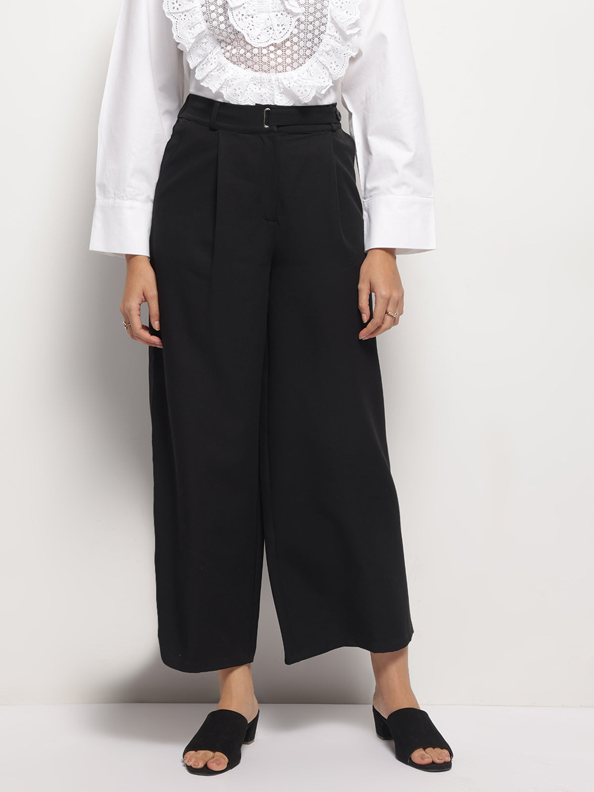 BLACK FLARED TROUSERS