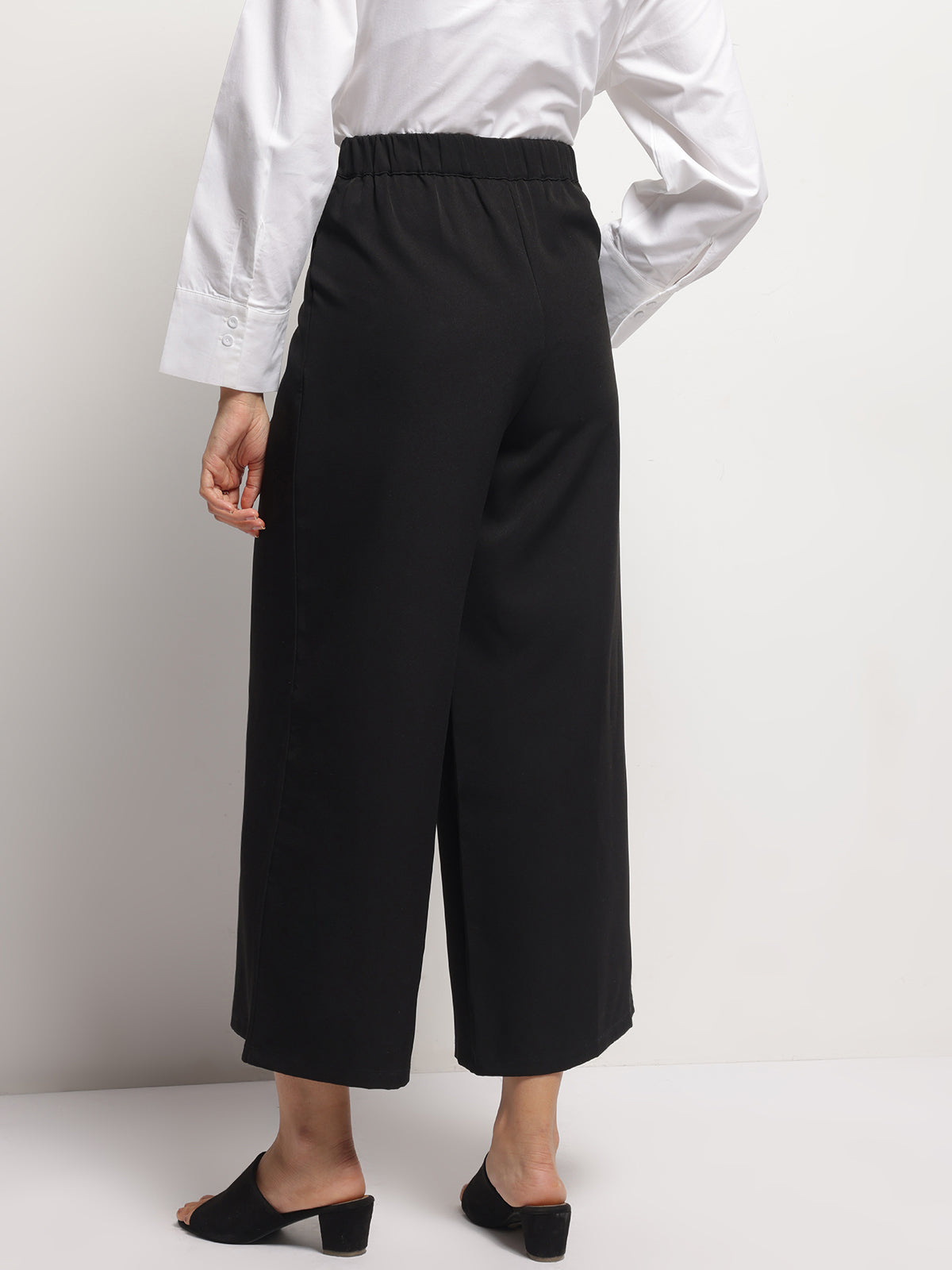 BLACK FLARED TROUSERS