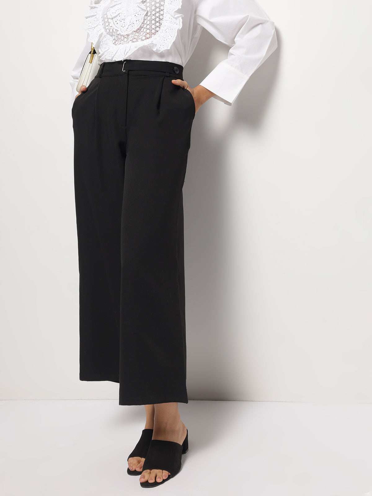 BLACK FLARED TROUSERS