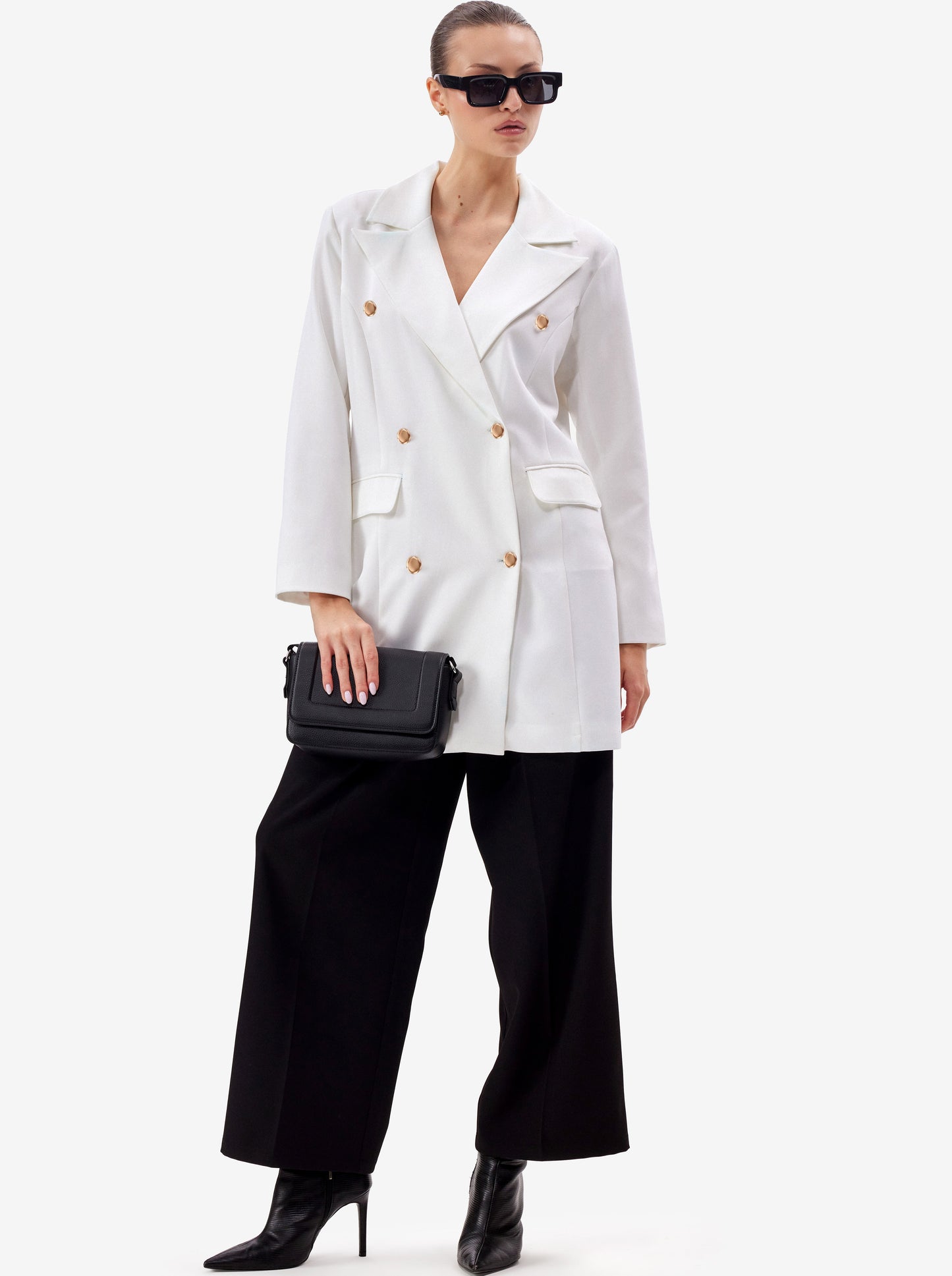 White double-breasted blazer