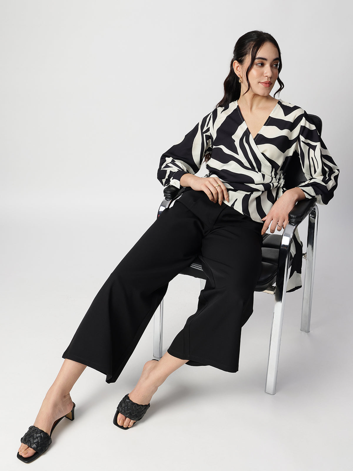 Black Satin V-Neck Long Sleeves Top