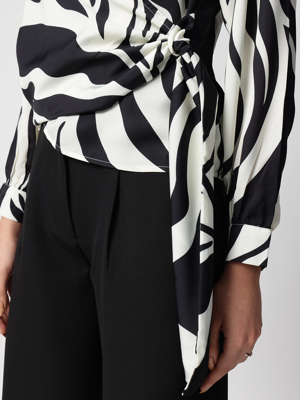 Black Satin V-Neck Long Sleeves Top