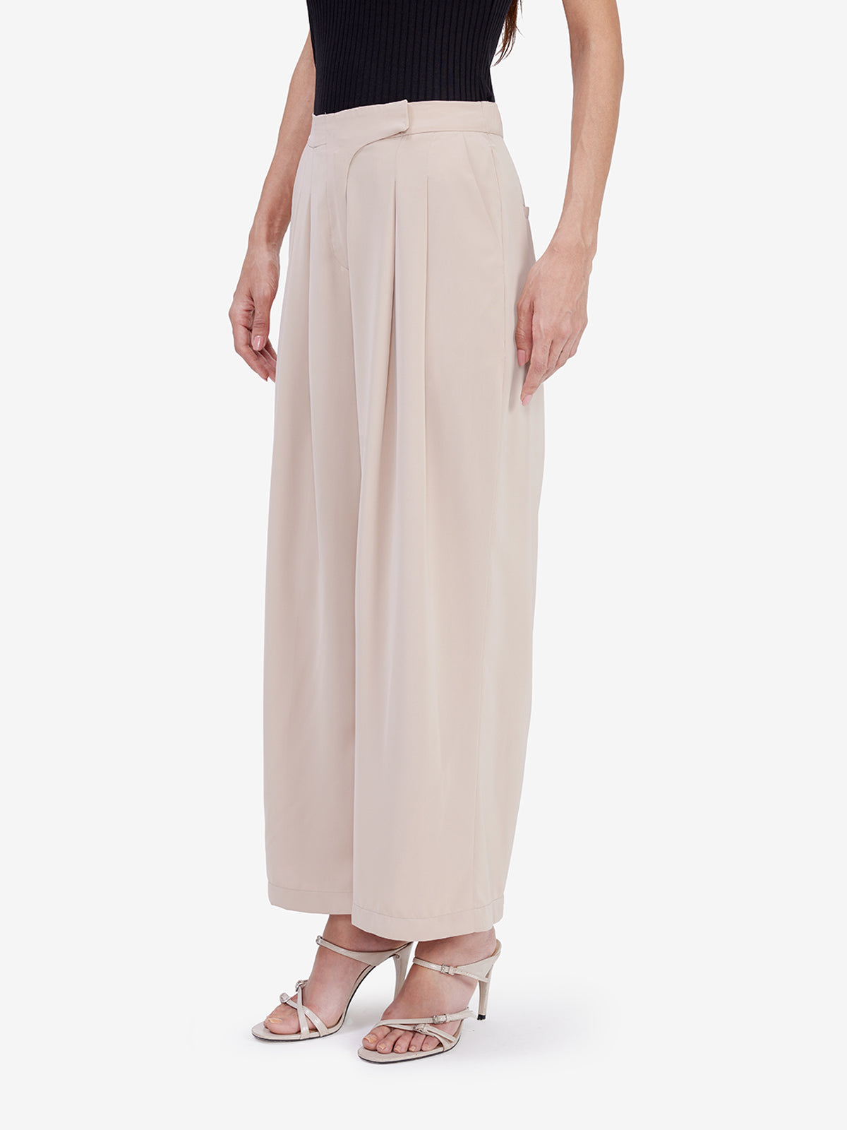 BreezeFlow Ivory Pants 2.0